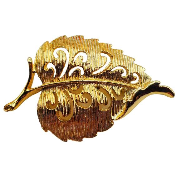Gerrys Gold Leaf Brooch Open Work Stem Vintage 1970s Pin Signed Jewelry - Picture 5 of 5